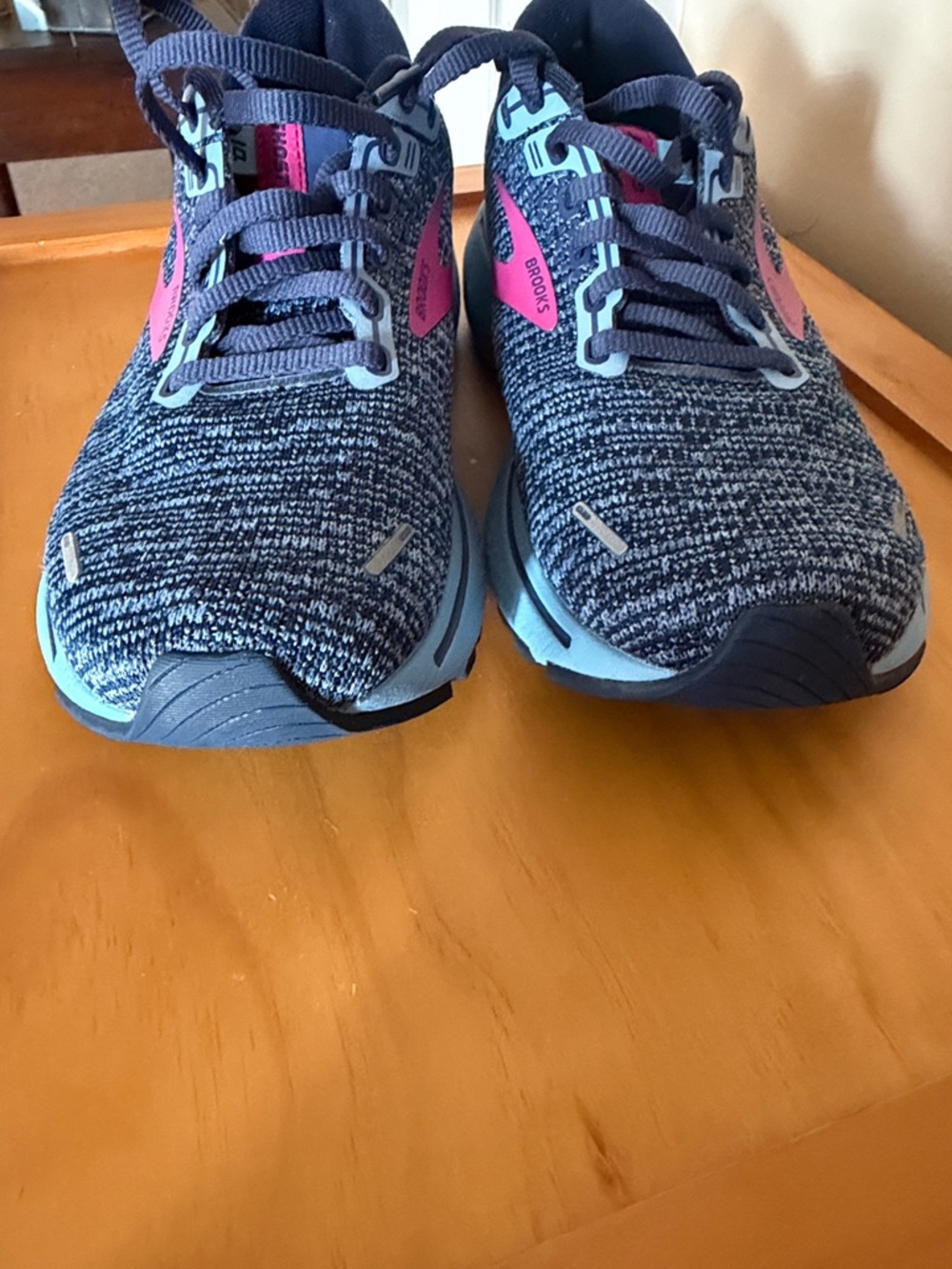 Brooks Ghost 14 Running Shoes. Worn Twice. Excellent Condition! - Picture 7 of 10